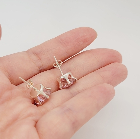 New Sterling Silver CZ stud earrings - Picture 4 of 5